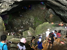Scenes of Qingyuan's three-day tour of Lianzhou underground river in 2017